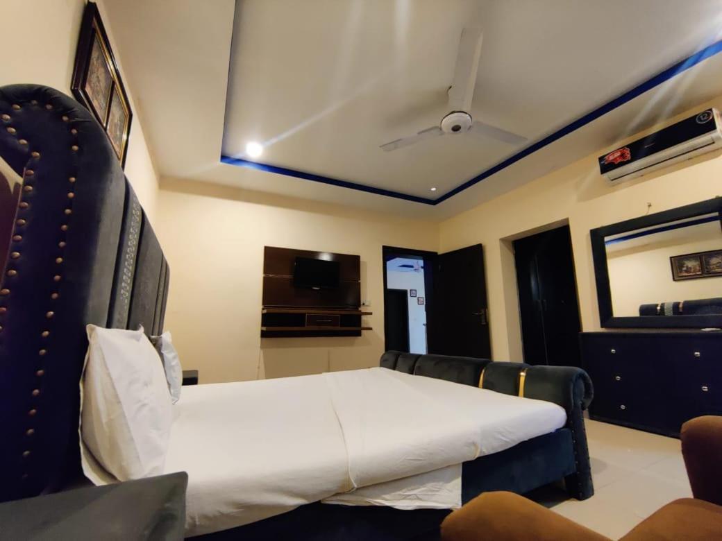 Luxury Guest Rooms Rawalpindi Exterior photo